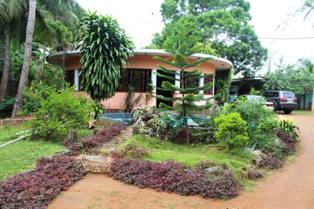 Walawe Park View Hotel Udawalawe Exteriér fotografie