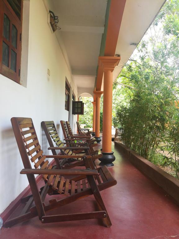 Walawe Park View Hotel Udawalawe Exteriér fotografie